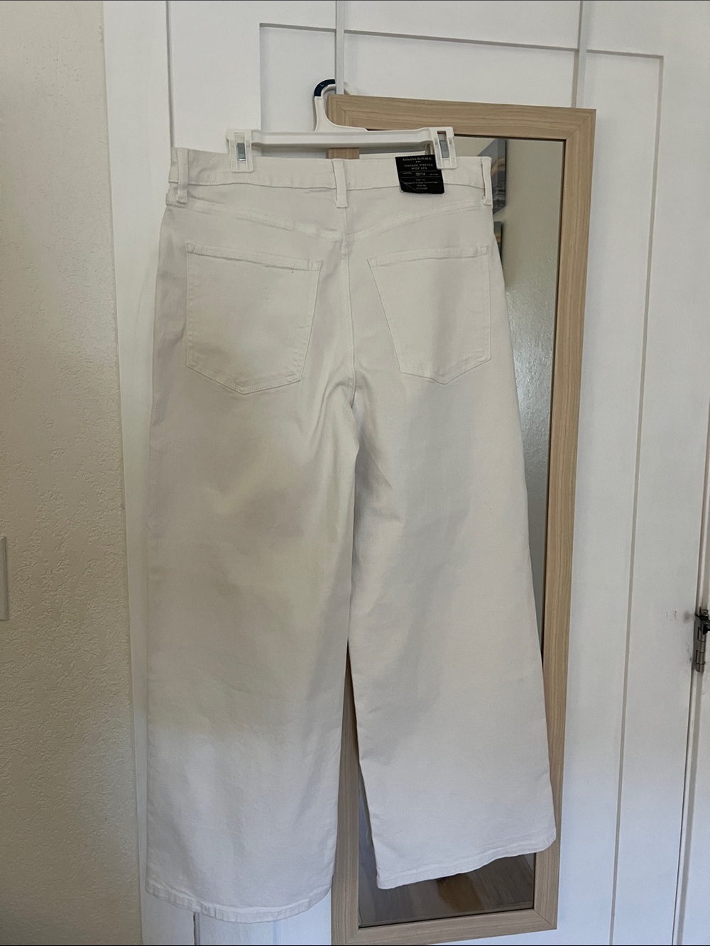 Banana Republic Vintage Stretch Wide Leg size 14 white jeans - Picture 3 of 5